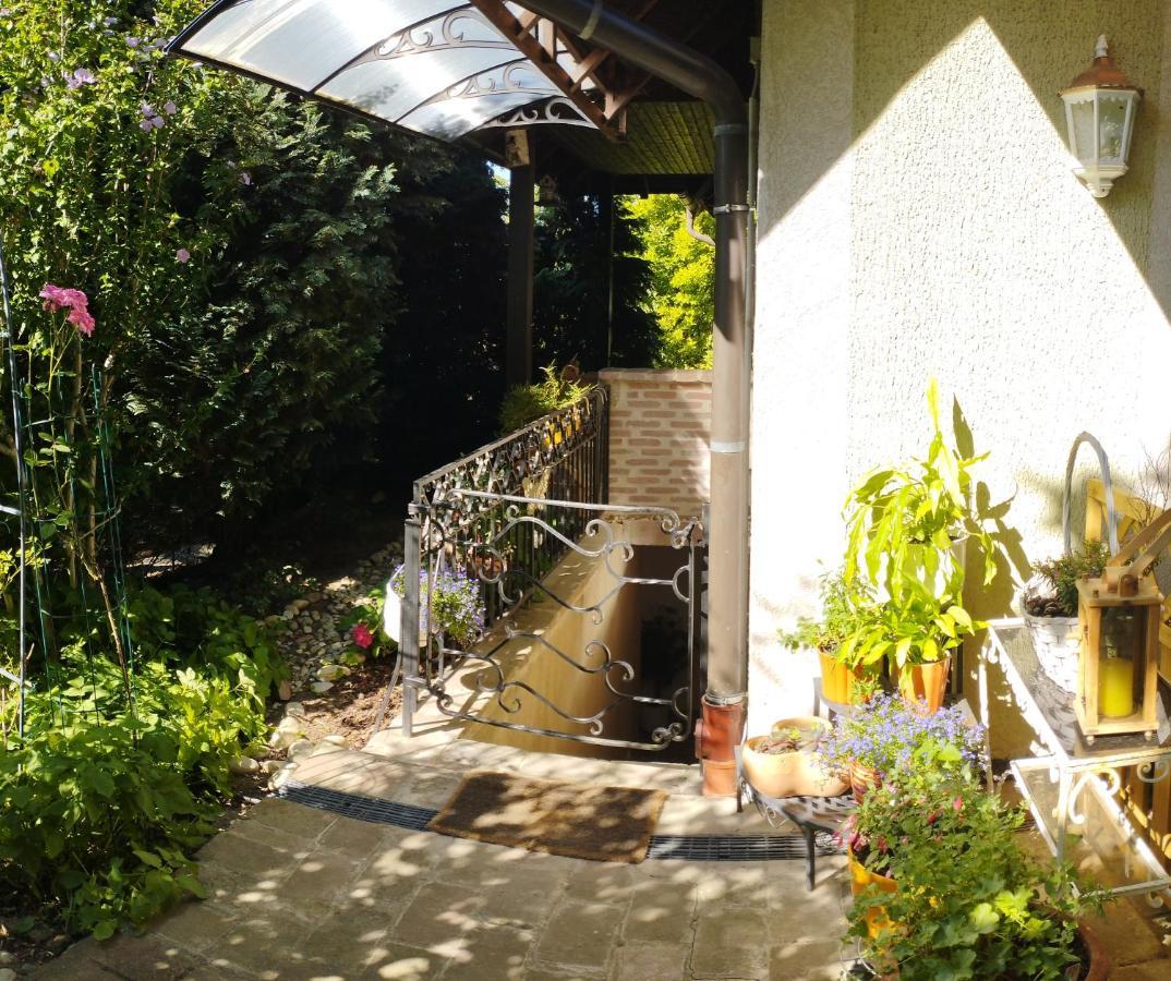 B&B Family Basement Apartment, Breakfast, Free Parking, 5Km From Tulln Chorherrn Exteriér fotografie