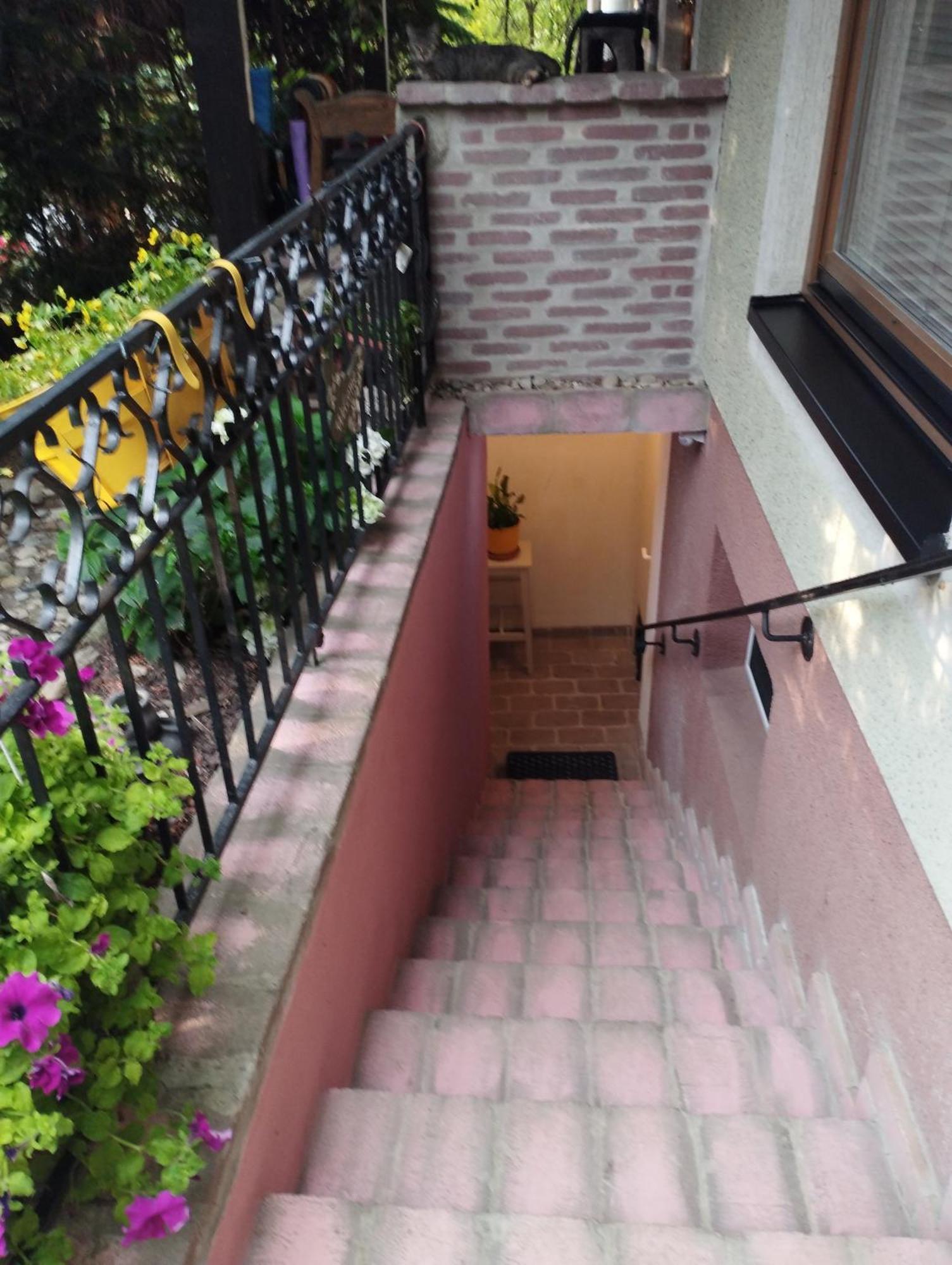B&B Family Basement Apartment, Breakfast, Free Parking, 5Km From Tulln Chorherrn Exteriér fotografie