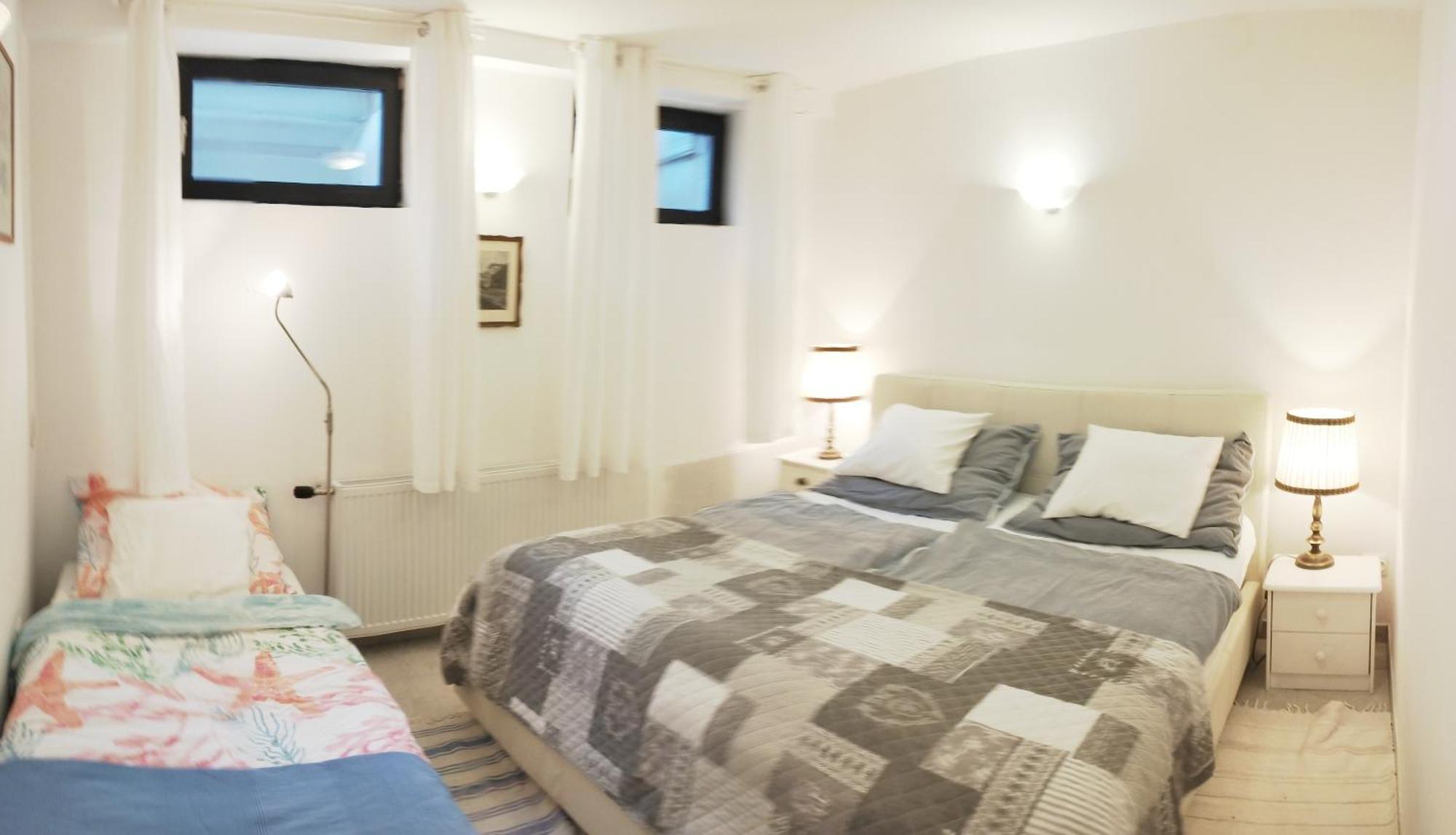 B&B Family Basement Apartment, Breakfast, Free Parking, 5Km From Tulln Chorherrn Exteriér fotografie
