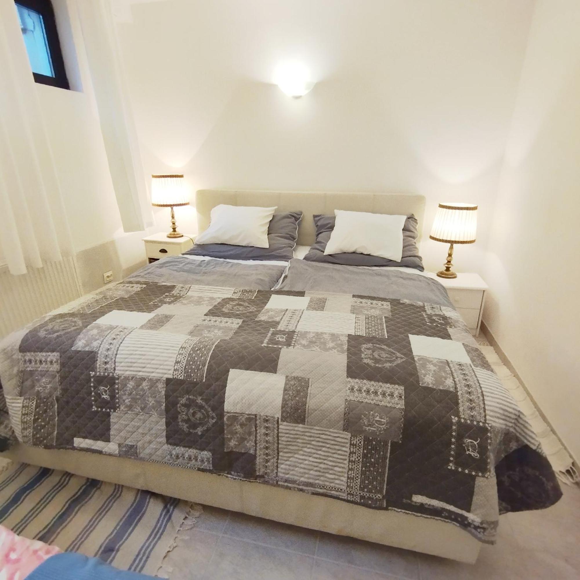B&B Family Basement Apartment, Breakfast, Free Parking, 5Km From Tulln Chorherrn Exteriér fotografie